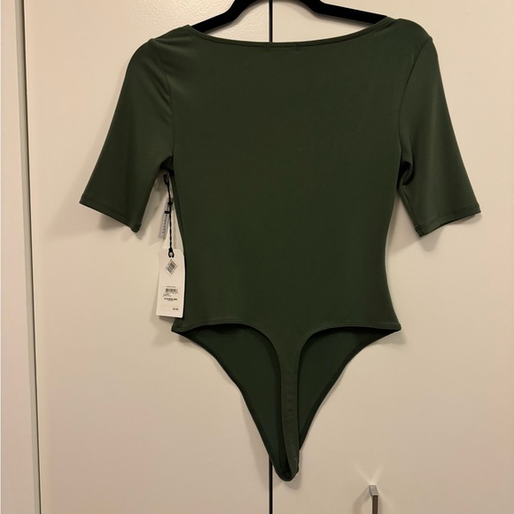 Leith Green Bodysuit - Picture 4 of 7